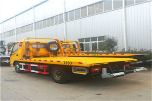 宣化附近拖车救援搭电